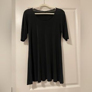Black 100% silk dress - Eileen Fisher - size L